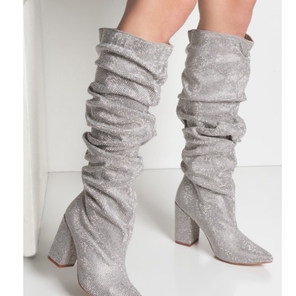 SOLD OUT ONLY 2 sizes left Celebrity diamond boots - Picture 2 of 4